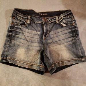Women's Maurice's shorts. Size 14